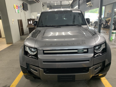 LAND ROVER DEFENDER (2021)
