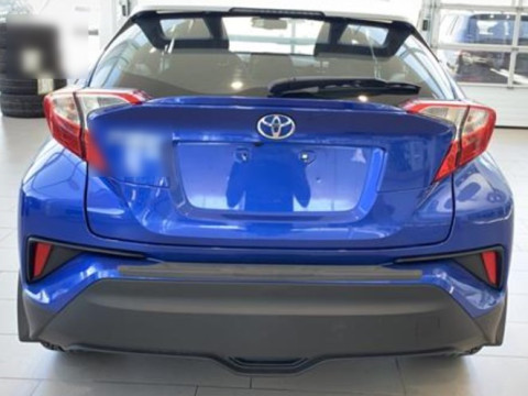 Toyota C-HR FWD XLE 2.0 АКПП (2018)