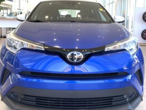 Toyota C-HR FWD XLE 2.0 АКПП (2018)