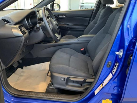 Toyota C-HR FWD XLE 2.0 АКПП (2018)