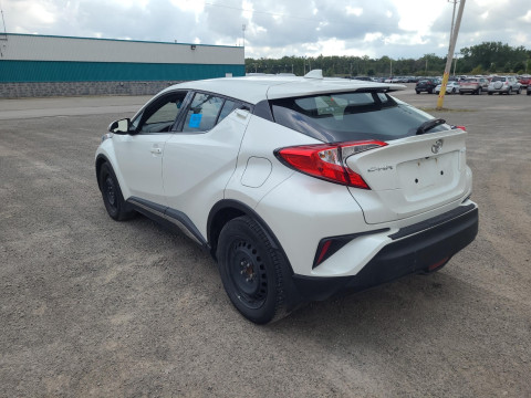TOYOTA C-HR 2.0 АКПП 2018
