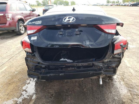 Hundai Elantra SE 1.8 АКПП 2016