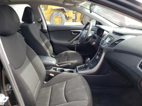 Hundai Elantra SE 1.8 АКПП 2016