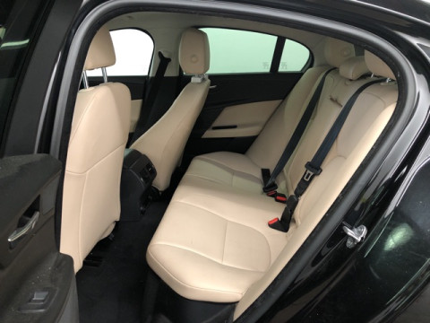 Jaguar XE i4 Premium 2.0d АКПП 2017
