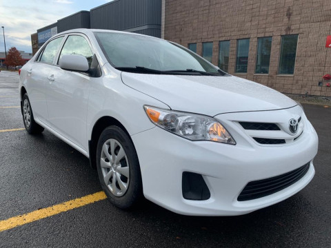 Toyota Corolla LE 1.8 АКПП 2012