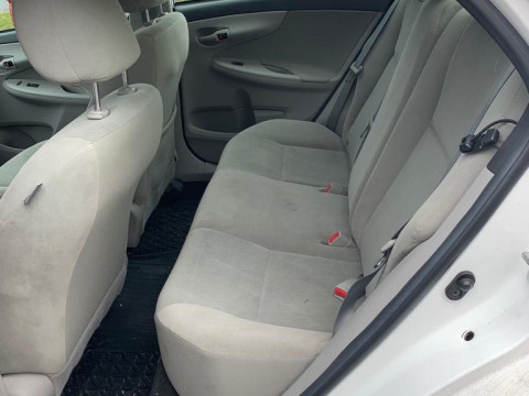 Toyota Corolla LE 1.8 АКПП 2012
