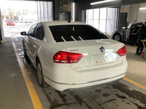 Volkswagen Passat B7 2.0 TDI АКПП DCG 2014
