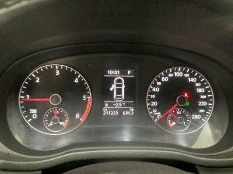 Volkswagen Passat B7 2.0 TDI АКПП DCG 2014