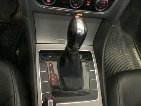 Volkswagen Passat B7 2.0 TDI АКПП DCG 2014