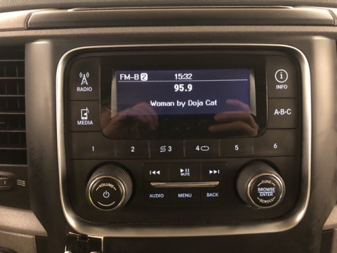 Dodge Ram 1500 Tradesman Crew Cab 3.0D АКПП 2016