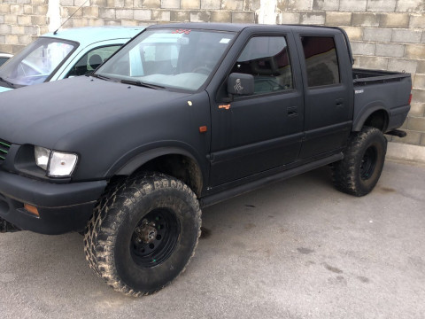 Nissan Navara 2.5TD 4x4 МКПП 2001 (лебідка)