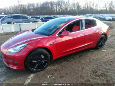 Tesla Model 3 2020