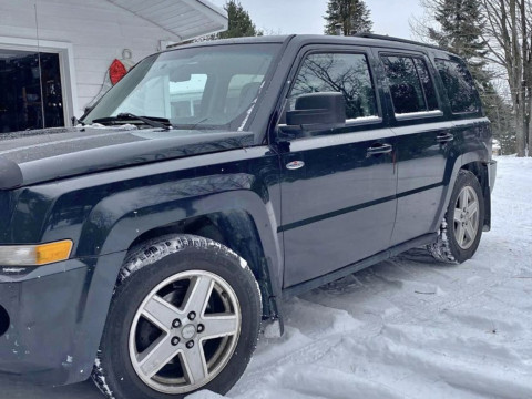 Jeep Patriot 2.4 МКПП 2010