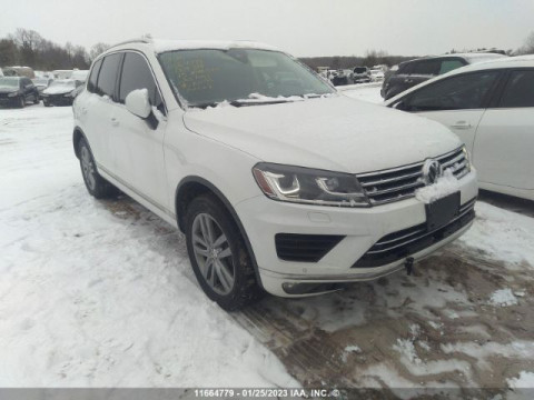 Volkswagen Touareg 3.0D АКПП 2015