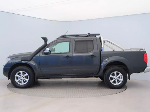 Nissan Navara 2.5TD 4x4 AКПП 2009 (лебідка)