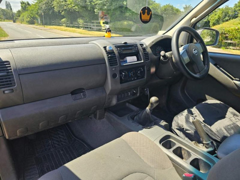 Nissan Navara 2.5 dCi King Cab Pickup 4dr Diesel МКПП 2005