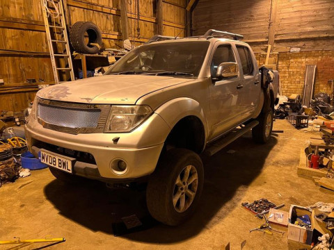 Nissan Navara 2.5 dCi Aventura Pickup 4dr Diesel АКПП 2008
