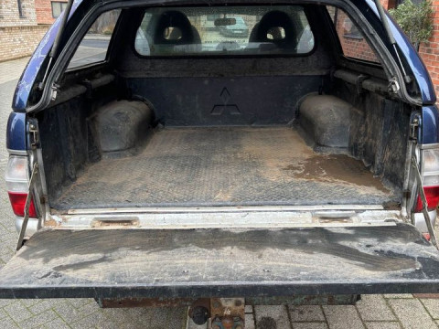 Mitsubishi L200 2.5 DI-D Pickup Diesel МКПП 2003