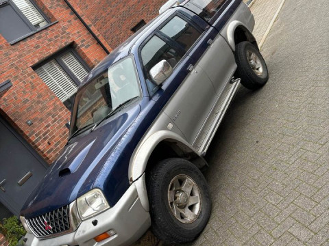Mitsubishi L200 2.5 DI-D Pickup Diesel МКПП 2003