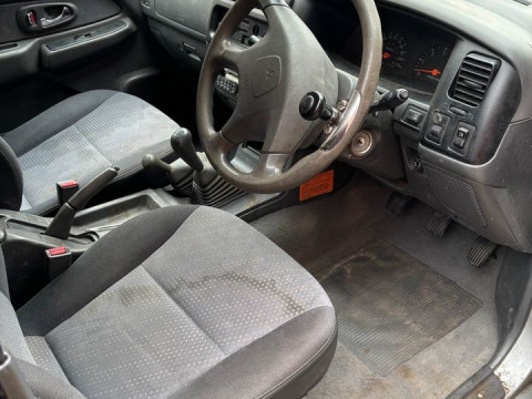 Mitsubishi L200 2.5 DI-D Pickup Diesel МКПП 2003