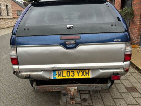 Mitsubishi L200 2.5 DI-D Pickup Diesel МКПП 2003