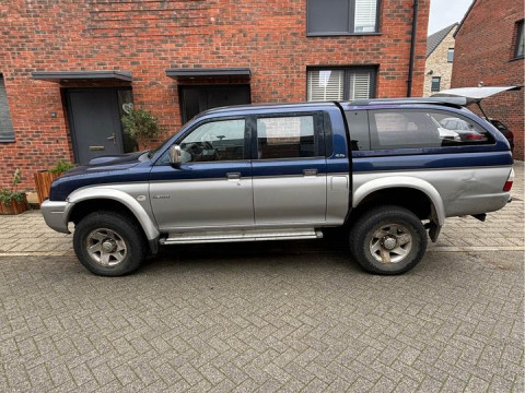 Mitsubishi L200 2.5 DI-D Pickup Diesel МКПП 2003