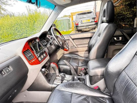 Mitsubishi Shogun Elegance 3.2 DI-D Pickup Diesel АКПП 2004