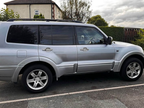 Mitsubishi Shogun Elegance 3.2 DI-D Pickup Diesel АКПП 2004