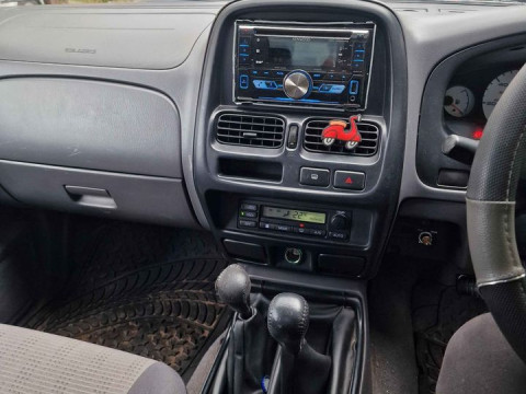 Nissan Navara  2.5 dCi  Diesel МКПП 2004