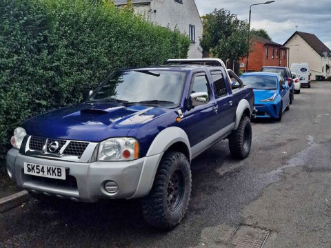 Nissan Navara  2.5 dCi  Diesel МКПП 2004