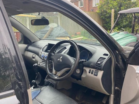 Mitsubishi L200 2.5 TD  Pickup  Diesel АКПП 2007