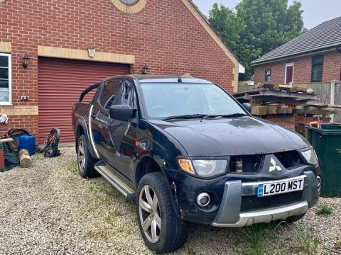Mitsubishi L200 2.5 TD  Pickup  Diesel АКПП 2007