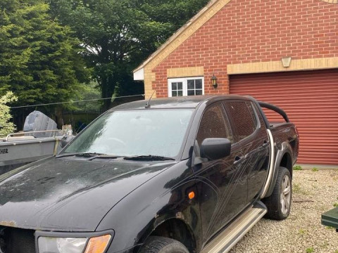 Mitsubishi L200 2.5 TD  Pickup  Diesel АКПП 2007