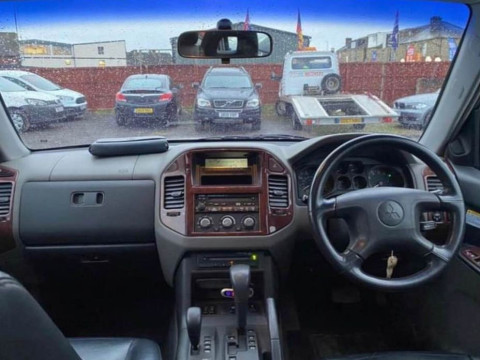 Mitsubishi Shogun 3.3 L Diesel АКПП 2003
