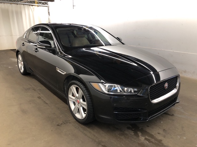 Jaguar XE i4 Premium 2.0d АКПП 2017