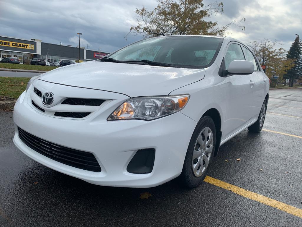 Toyota Corolla LE 1.8 АКПП 2012