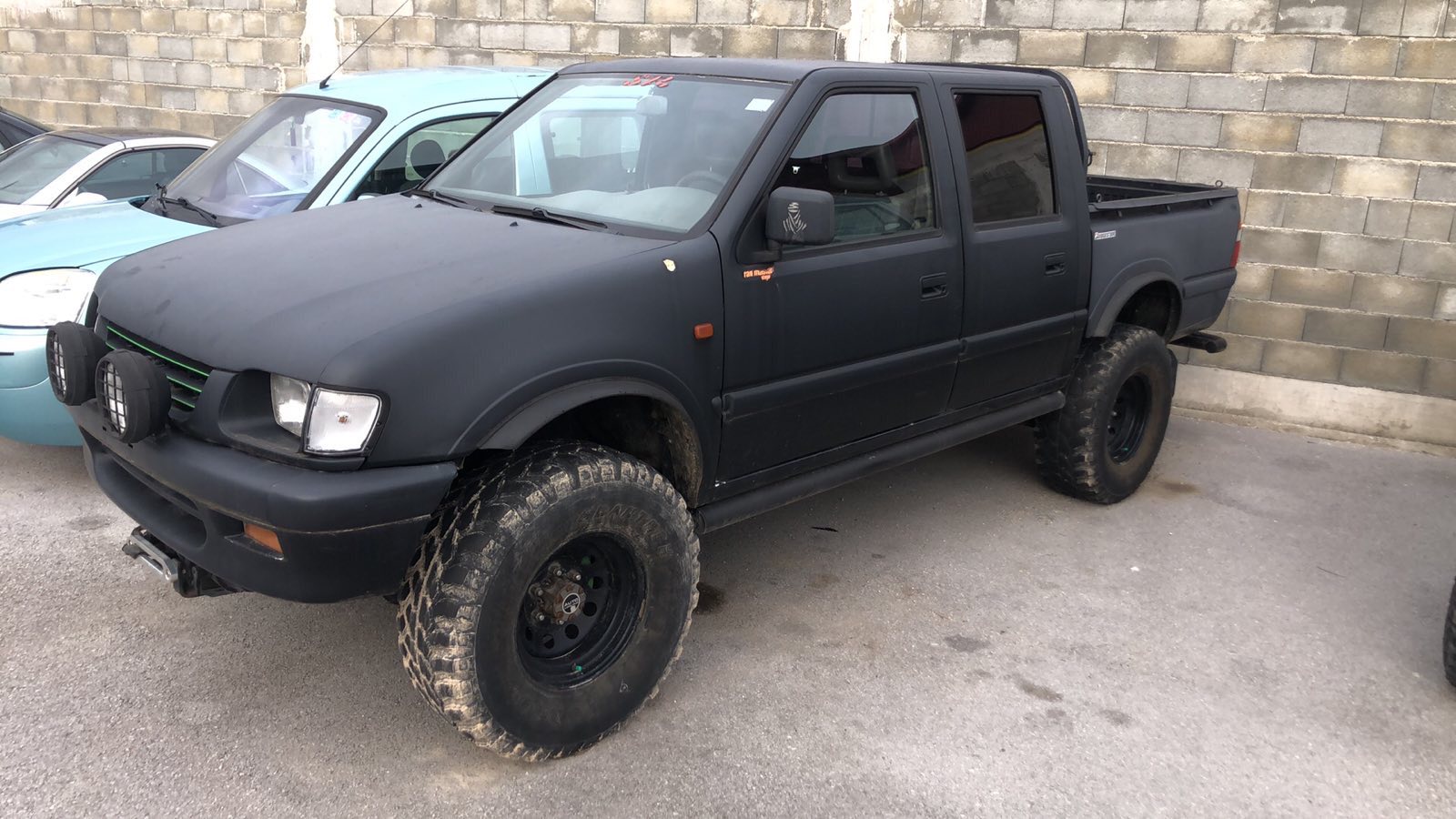 Nissan Navara 2.5TD 4x4 МКПП 2001 (лебідка)