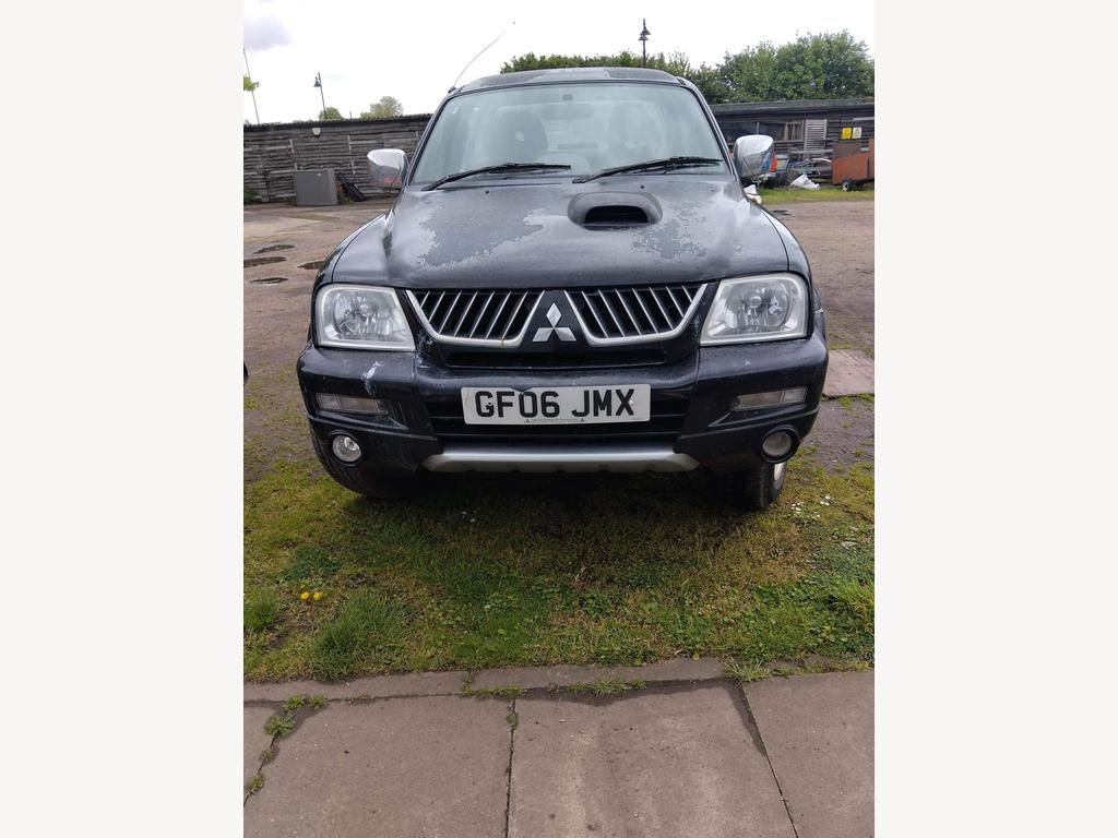 Mitsubishi L200 2.5 TD Trojan Pickup 4dr Diesel МКПП 2006