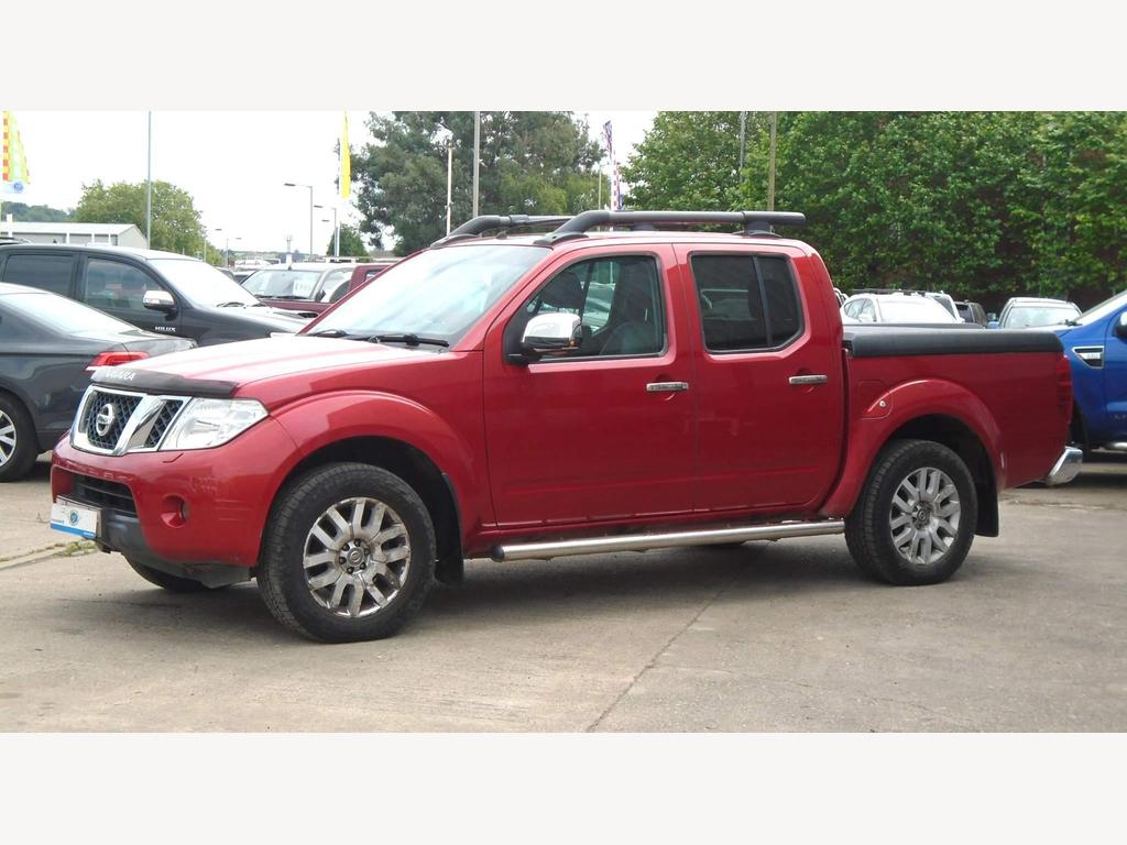 Nissan Navara  Tekna 4WD Euro 4 4dr Diesel МКПП 2011