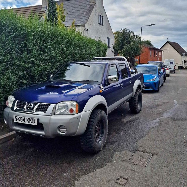 Nissan Navara  2.5 dCi  Diesel МКПП 2004